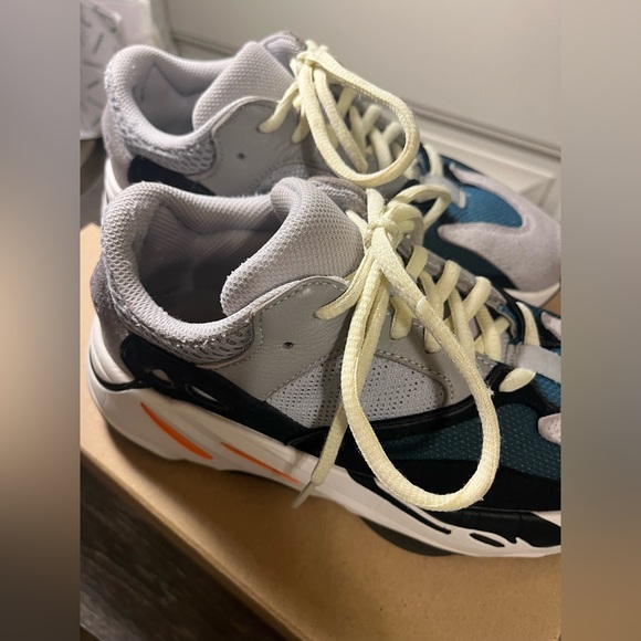 adidas gazelle silver green womens adidas Yeezy Boost 700 Wave Runner Solid Grey  RIF LA